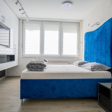 Apartman Nataly Ni Dış mekan fotoğraf