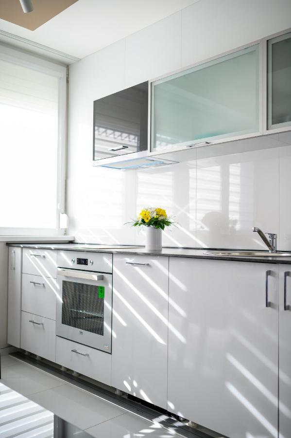 Apartman Nataly Ni Dış mekan fotoğraf