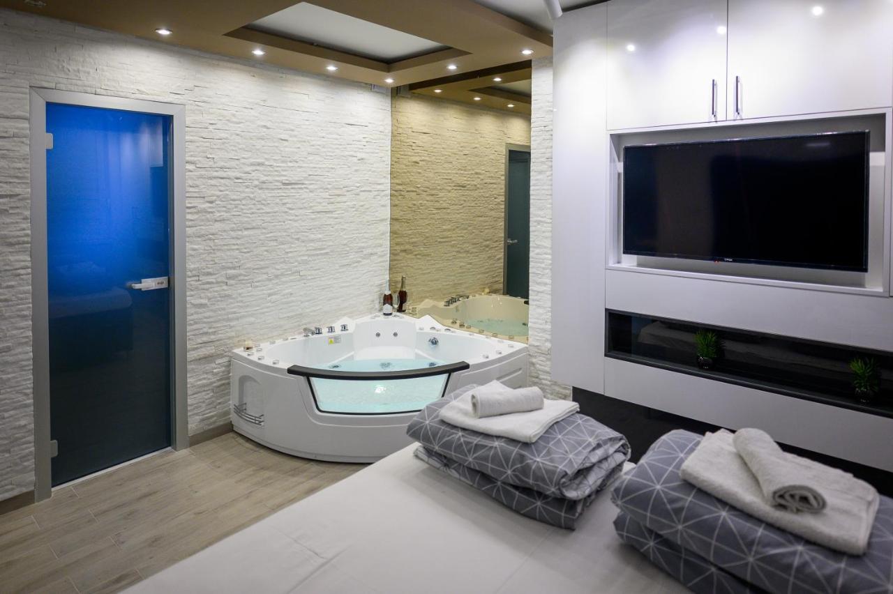 Apartman Nataly Ni Dış mekan fotoğraf