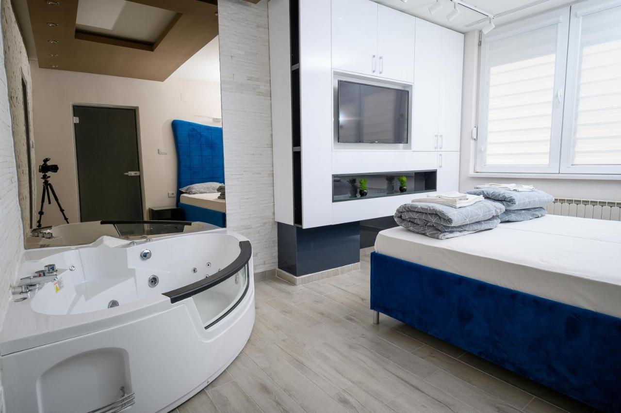 Apartman Nataly Ni Dış mekan fotoğraf