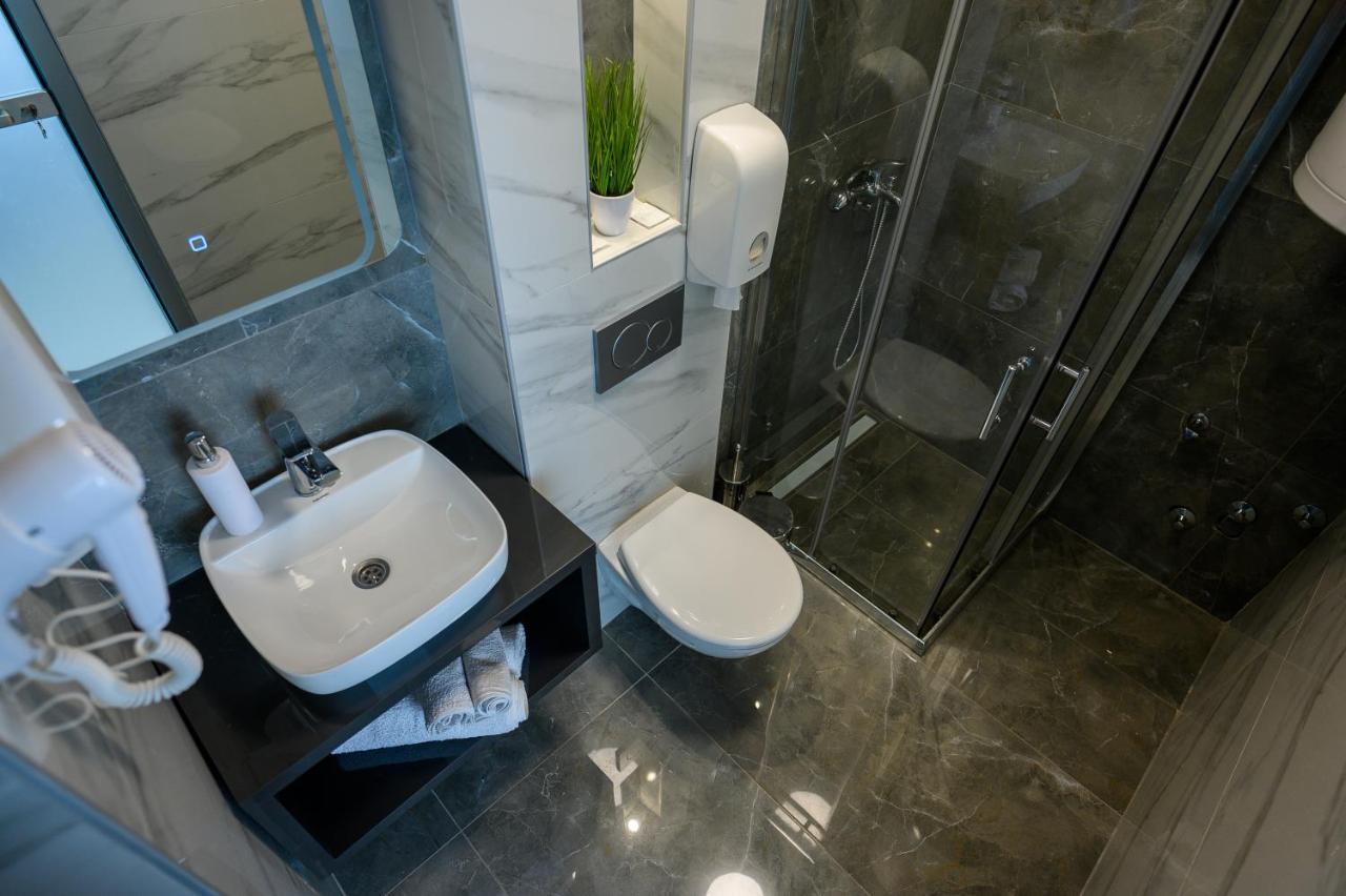 Apartman Nataly Ni Dış mekan fotoğraf