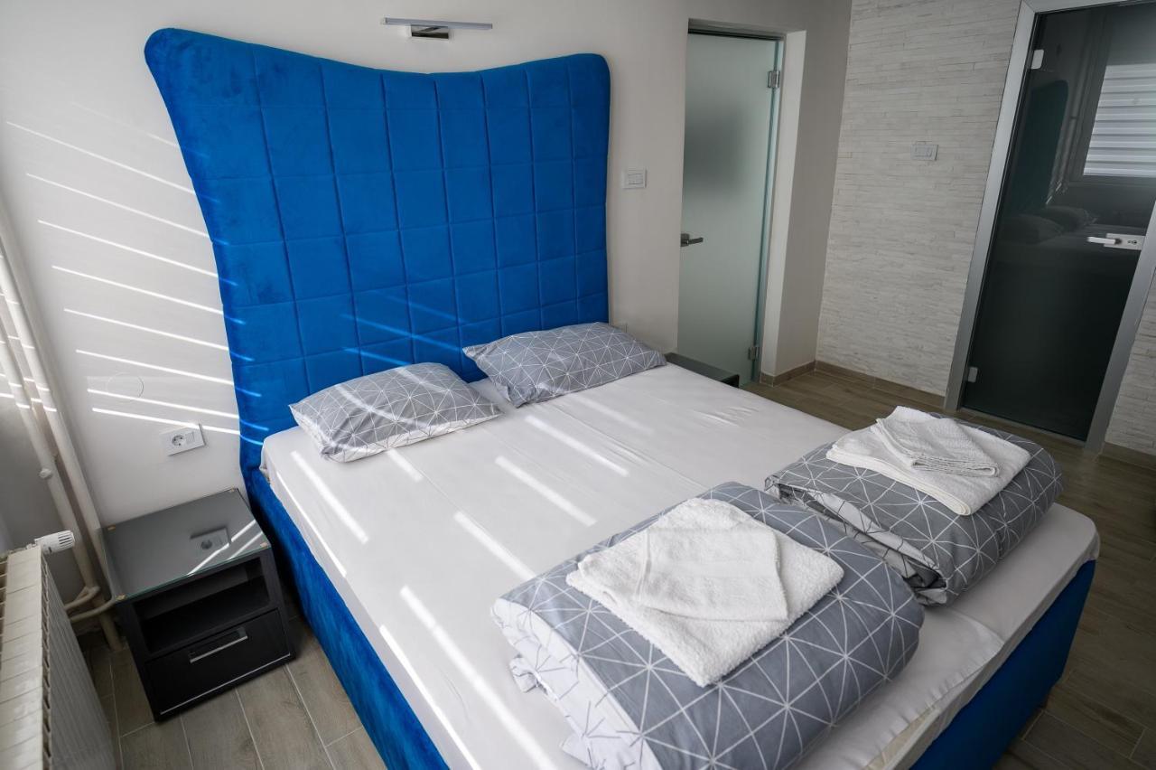 Apartman Nataly Ni Dış mekan fotoğraf